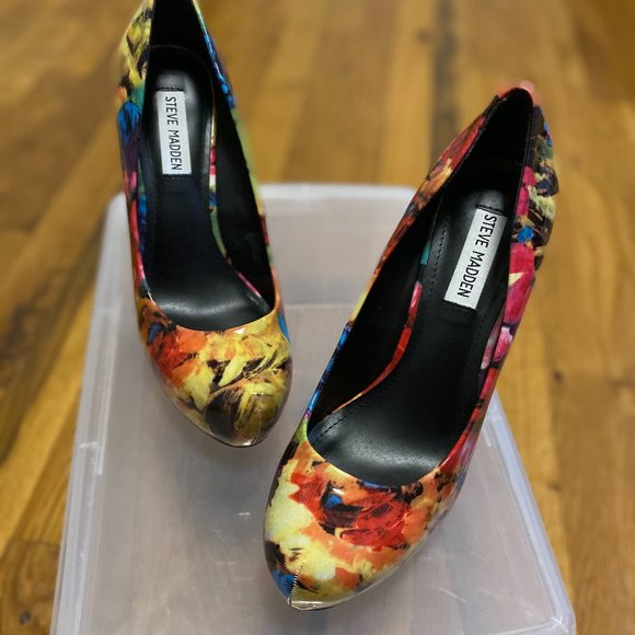 Steve Madden Shoes - Steve Madden - Nala Floral Platform Pumps
